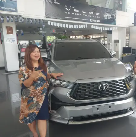 sales toyota cinere depok